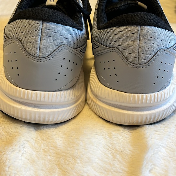 ASICS sneakers - Picture 4 of 5